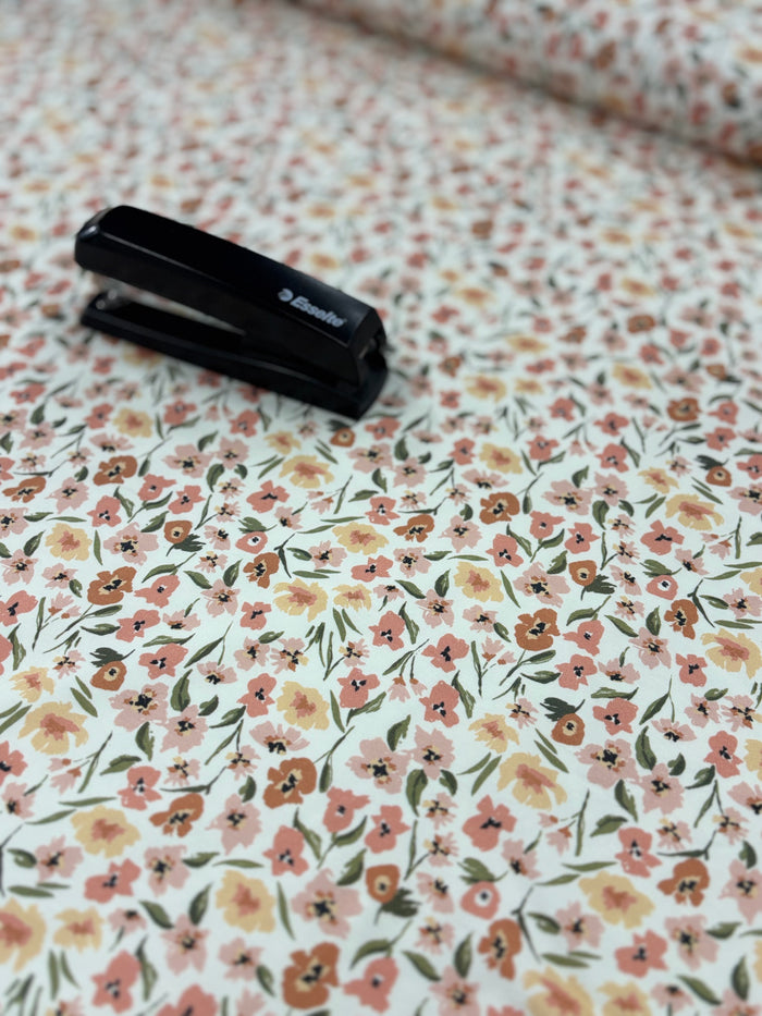 Mini Flowers Jersey - 7 Meter - Family Fabrics B.V.