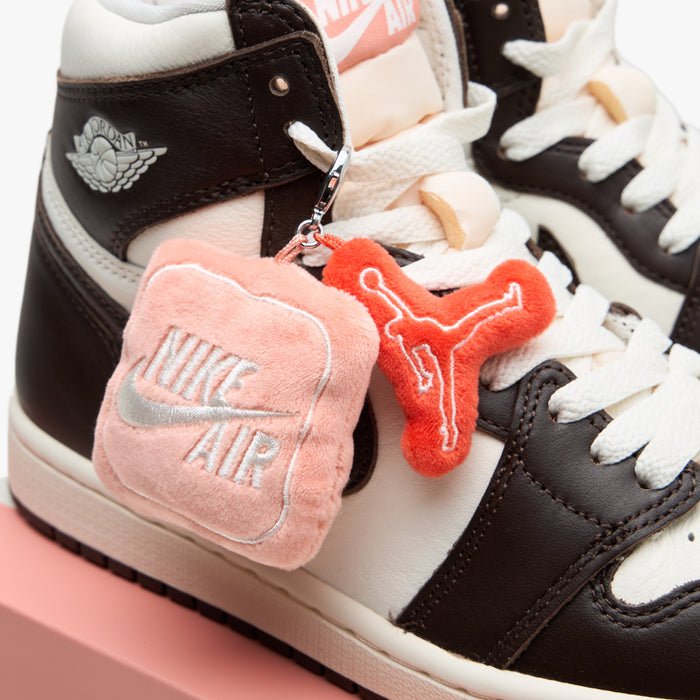 Jordan Women's 1 Retro High OG Baroque Brown / Sail