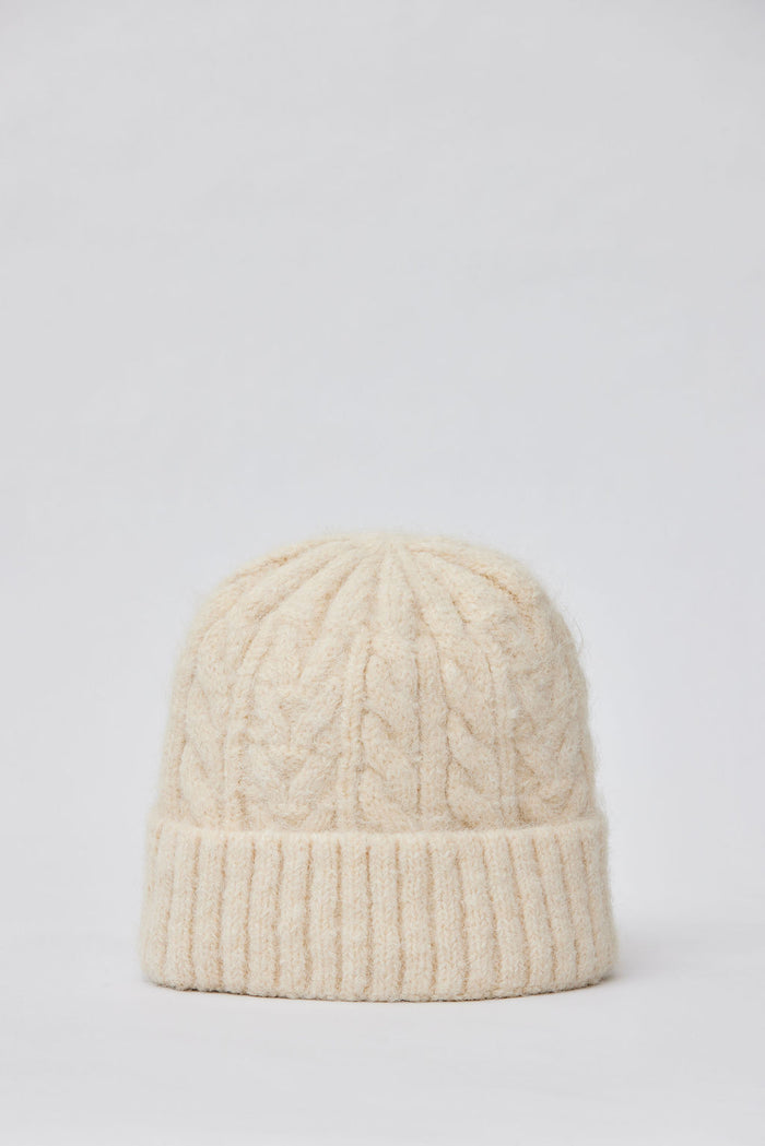 ALPINE CABLE BEANIE