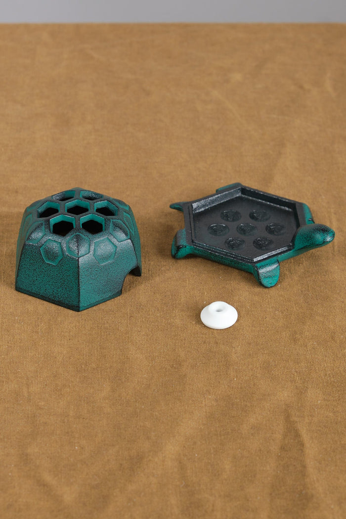 Tadahiro Baba Home Incense Kame Incense Burner Cast Iron / 4" L X 2.25" H