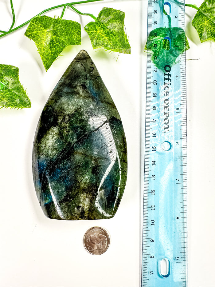 Labradorite Flame (56K)