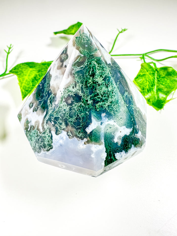 Moss Agate Gem Cut Diamond (48J)