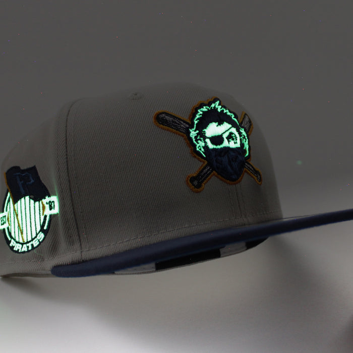 Pittsburgh Pirates TEAM FLAG 59Fifty New Era Fitted Hat (GITD Stone Oceanside Blue Seashore Blue Under Brim)