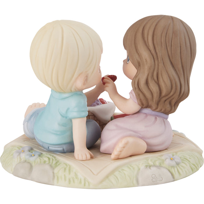 Precious Moments - Everyday with You Is A Picnic Love Couple Porcelain Figurine 212004