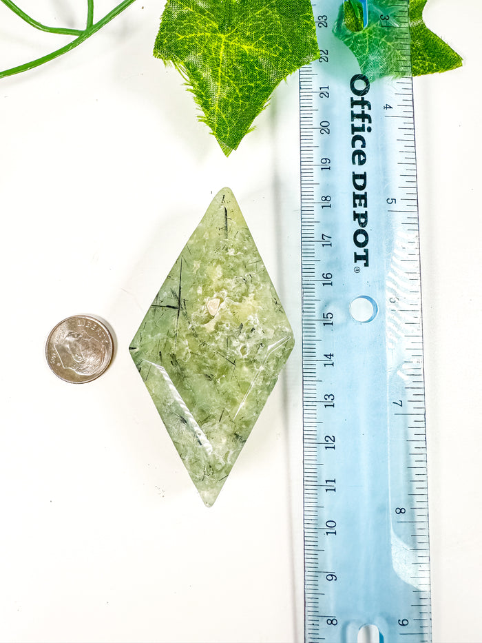 Prehnite Diamond (15A)