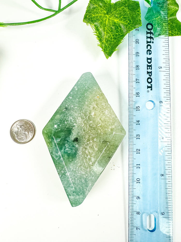 Prehnite Diamond (25B)