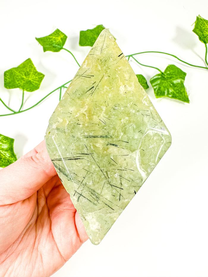 Prehnite Diamond (28A)