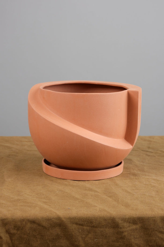 Light + Ladder Home Planters Small Vayu Planter in Terracotta Terracotta / 7.75” L X 7.75” W X 5” H